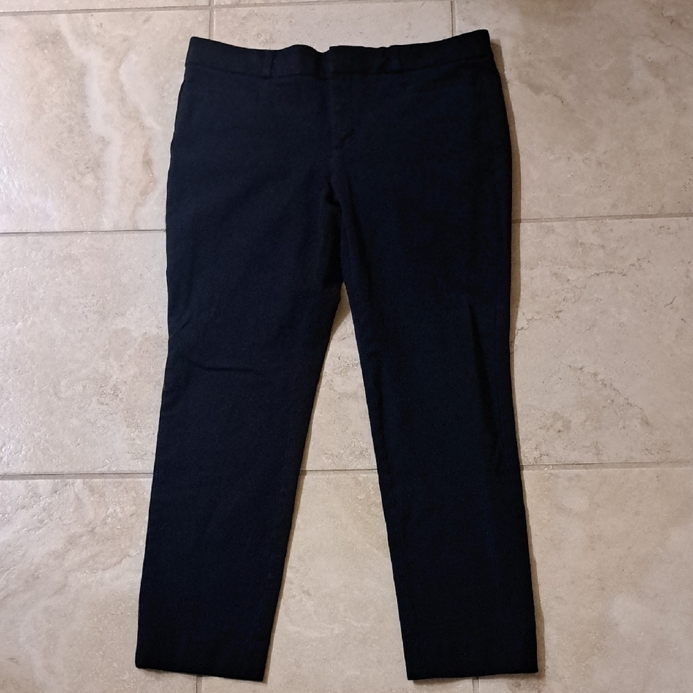 Banana Republic Women's Sz 10 Dark Navy Stretch Capri